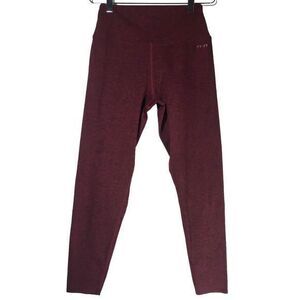 AR-33 Mid-Rise Cropped Leggings in Burgundy